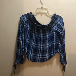 Mossimo off-shoulder crop top size Small
